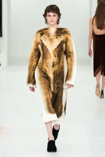 Look 42